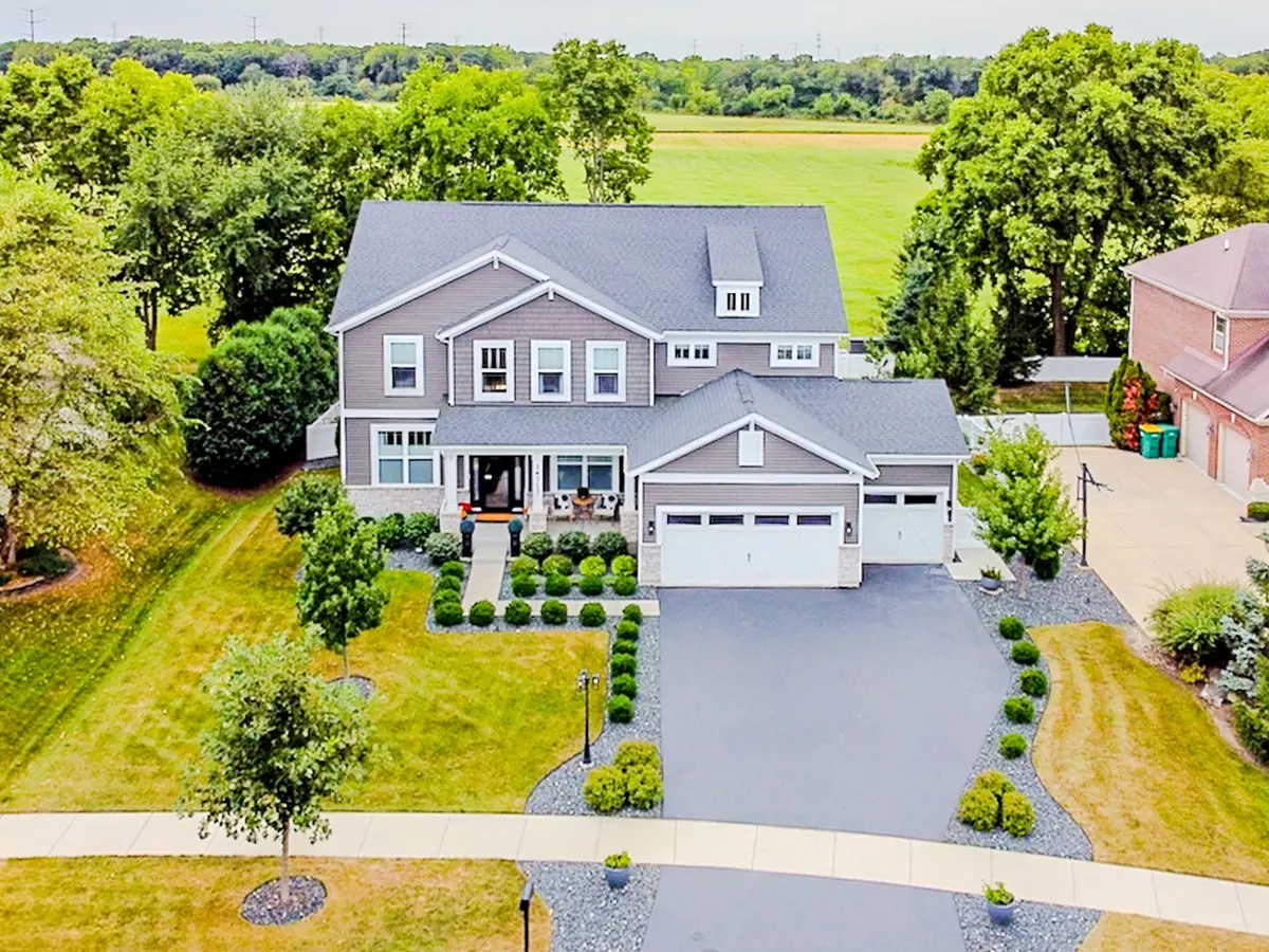 24713 Sleepy Hollow Lane