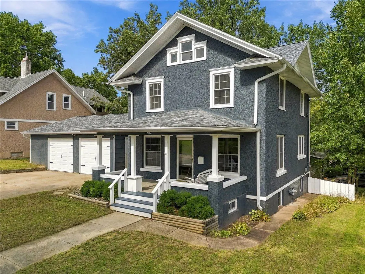 1302 Caroline Avenue