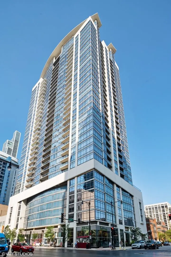 100 E 14th Street