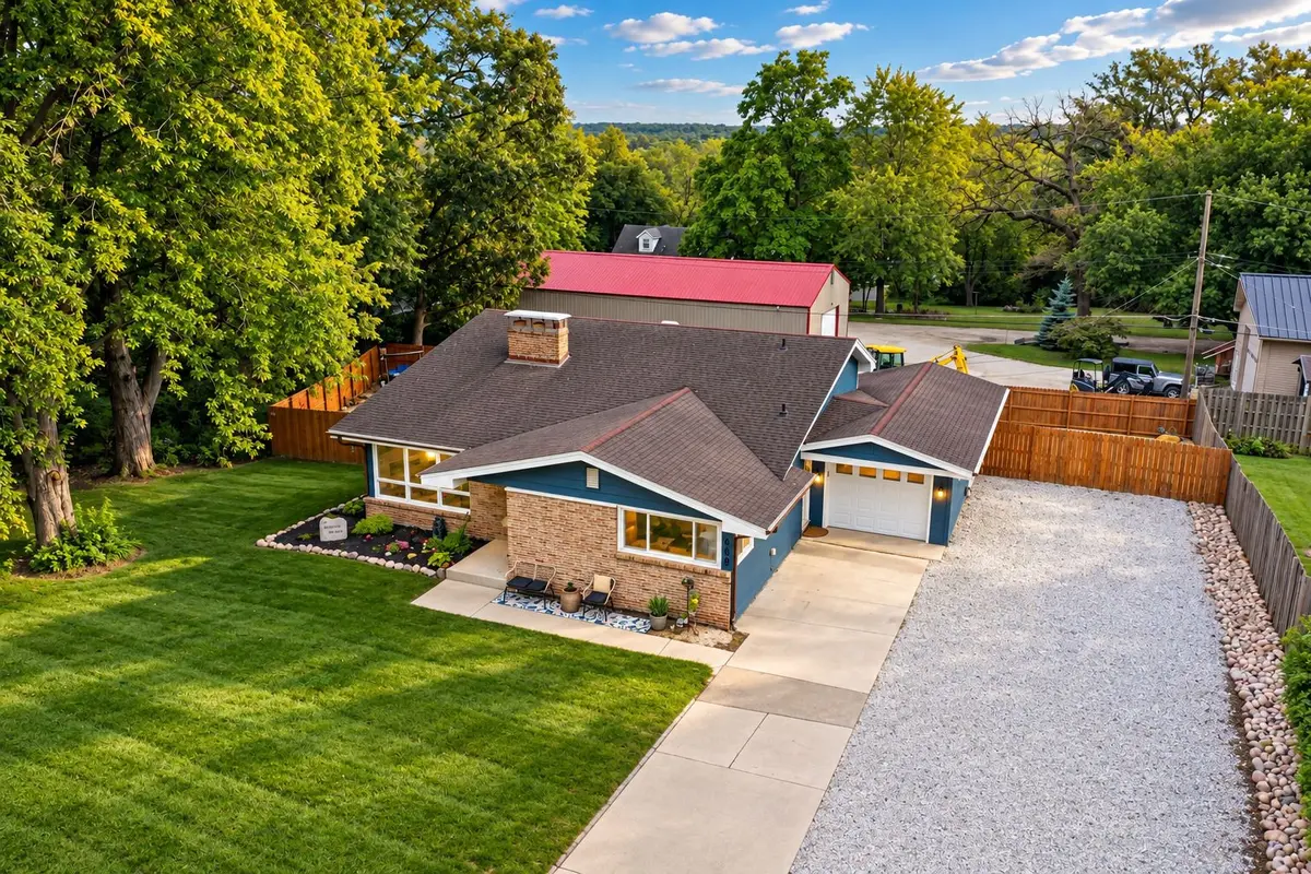 2469 Circle Drive