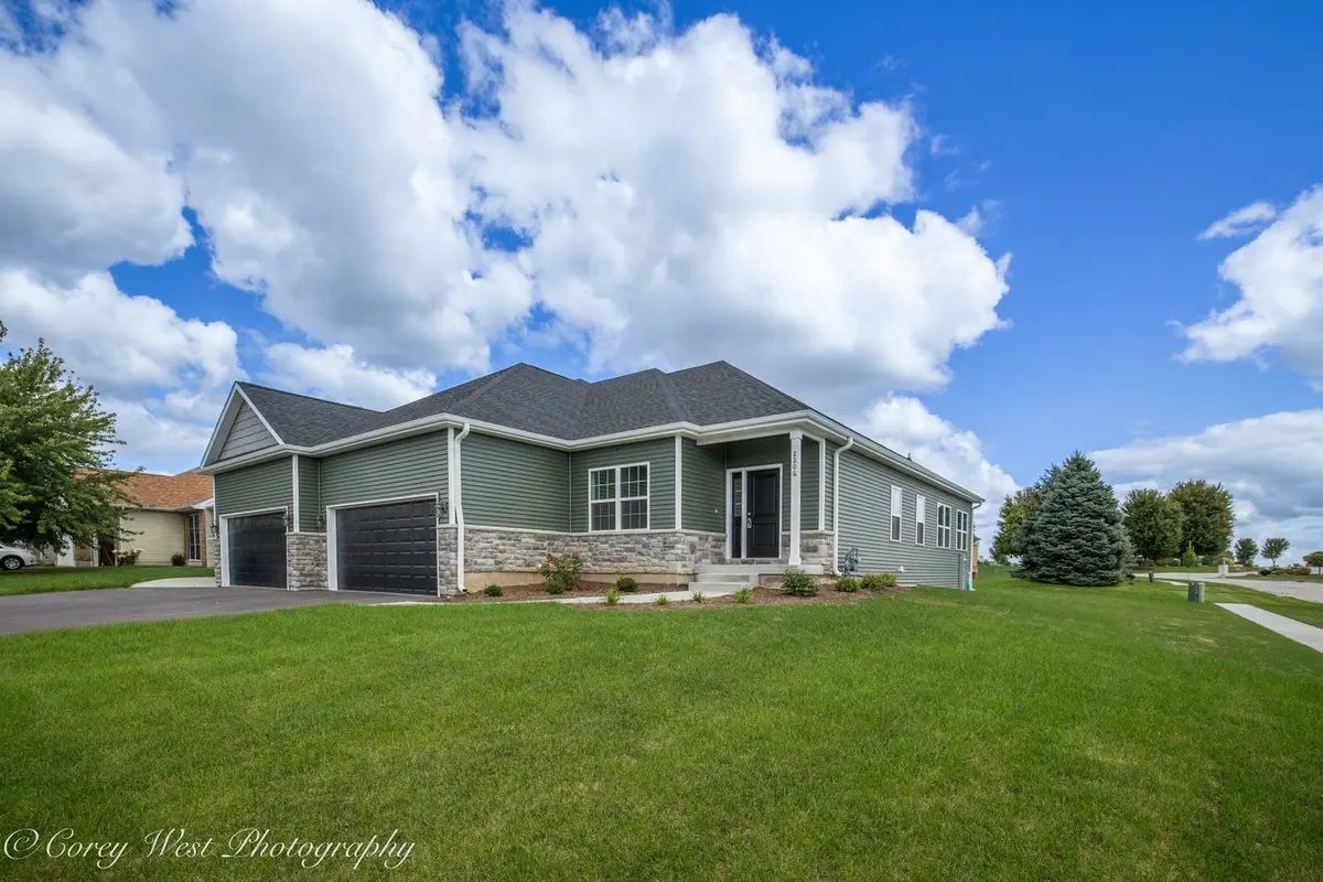 2206 Maggie Lane
