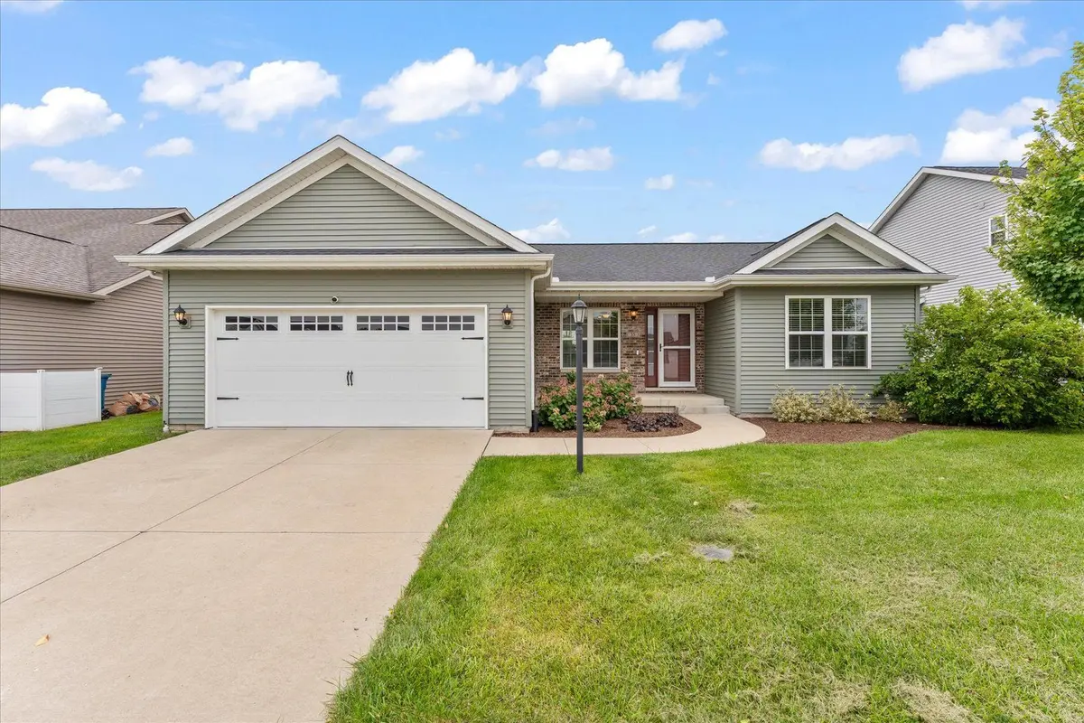 35 Lodge Trail