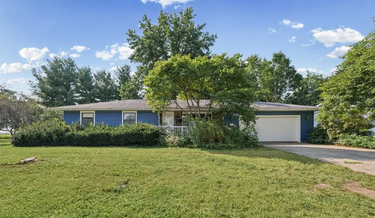 205 E Evergreen Drive