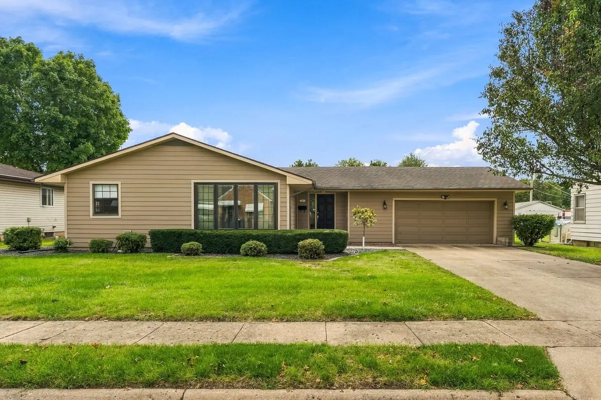 327 W Porter Street