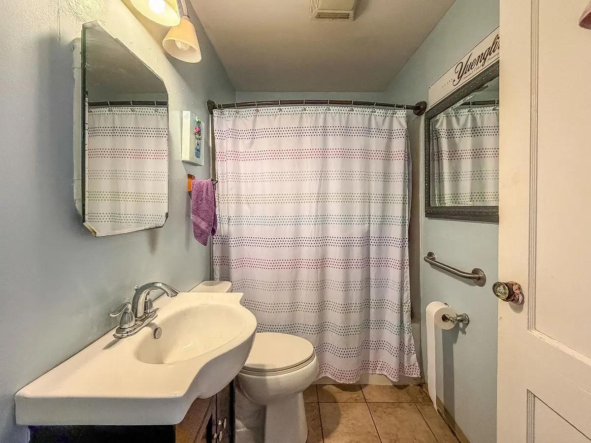 301 W Center Street