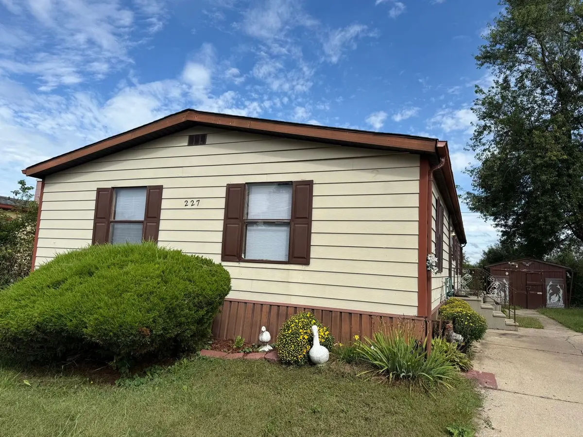 227 Blackthorn Road