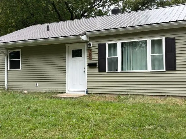 705 Illinois Drive