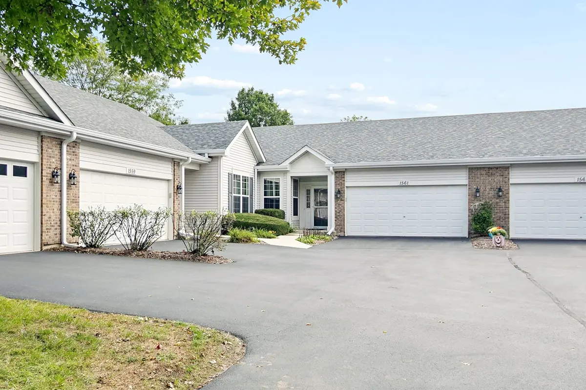 1561 W Cadillac Circle