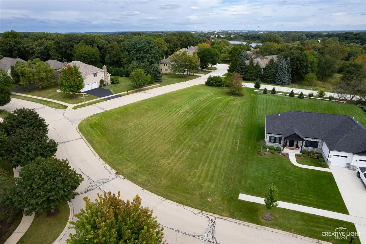699 Greenfield Road