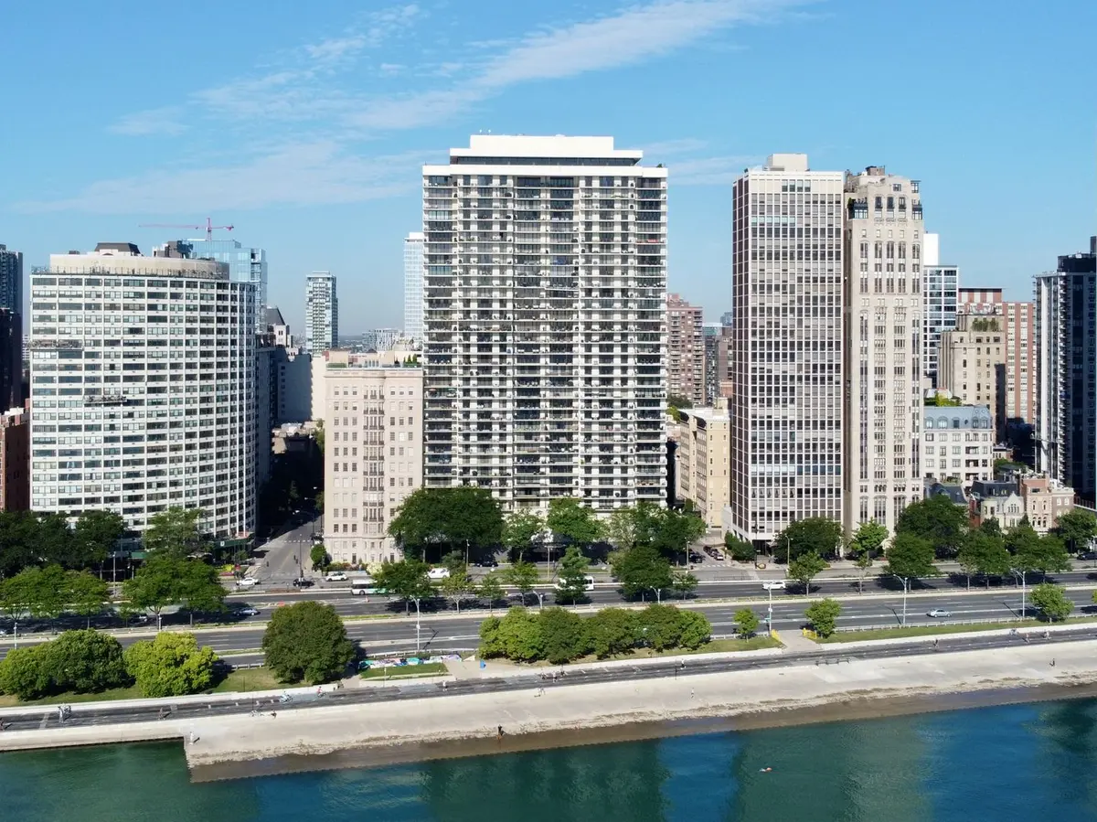 1212 N Lake Shore Drive