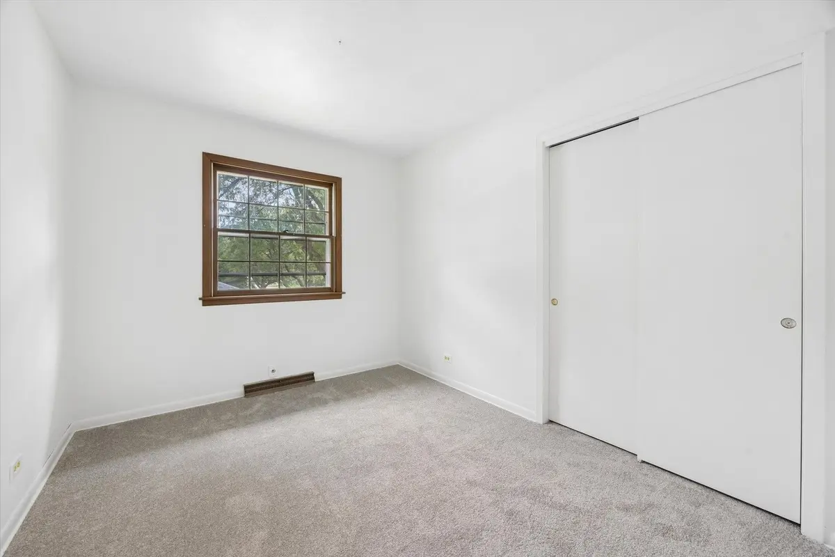 290 W Oak Glen Drive
