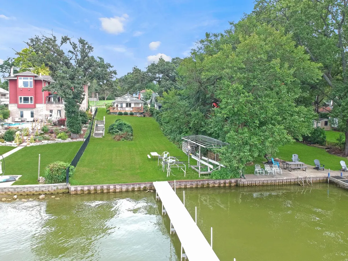 58 N Lake Avenue