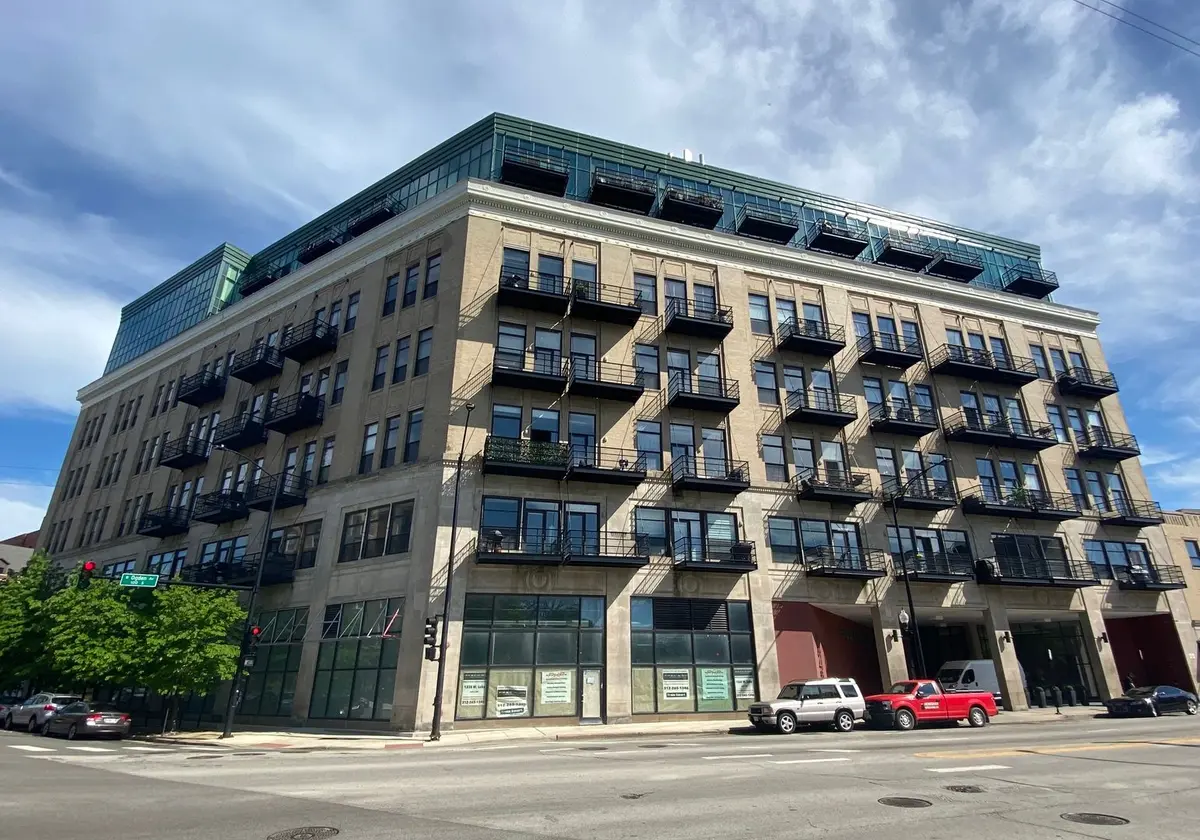 1645 W Ogden Avenue