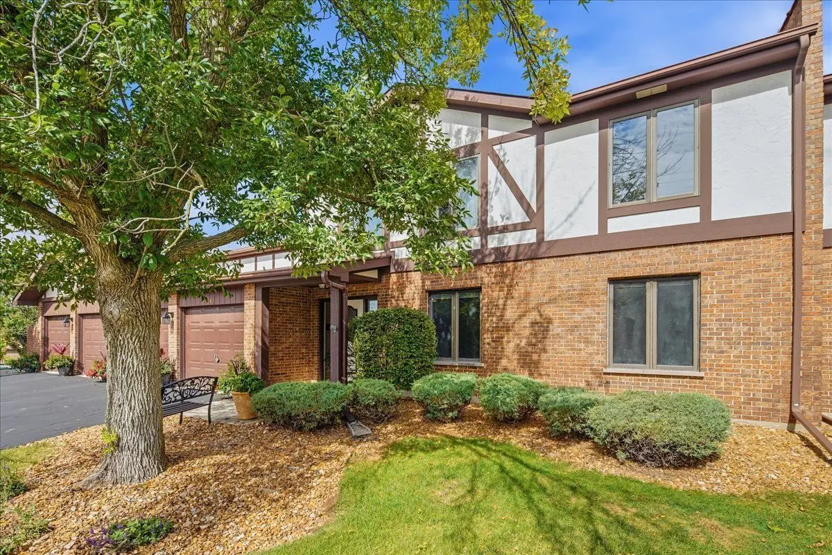 9810 Mill Drive W