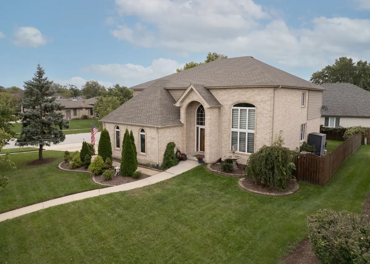 1216 JANAS Lane