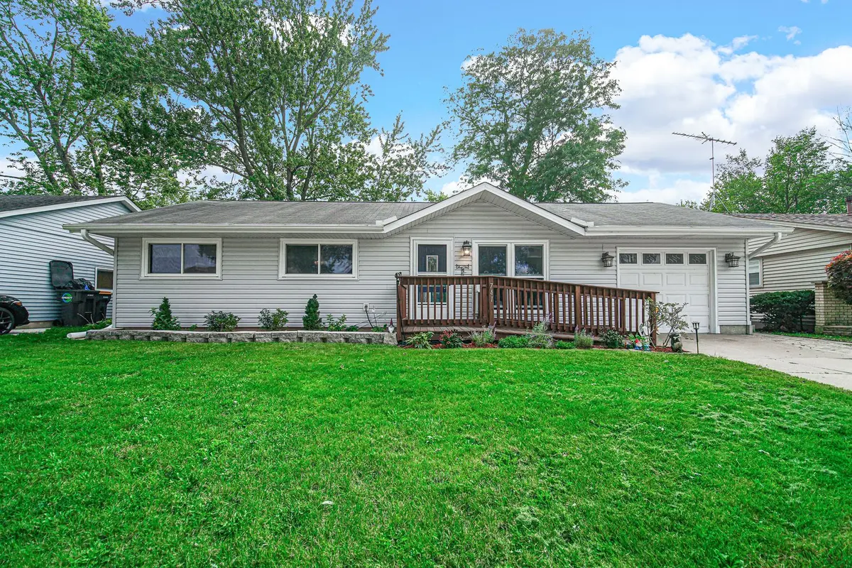 741 Surrey Drive
