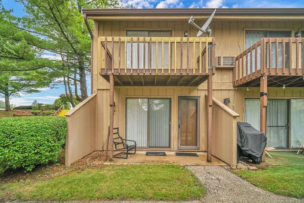 60 Aspen Colony