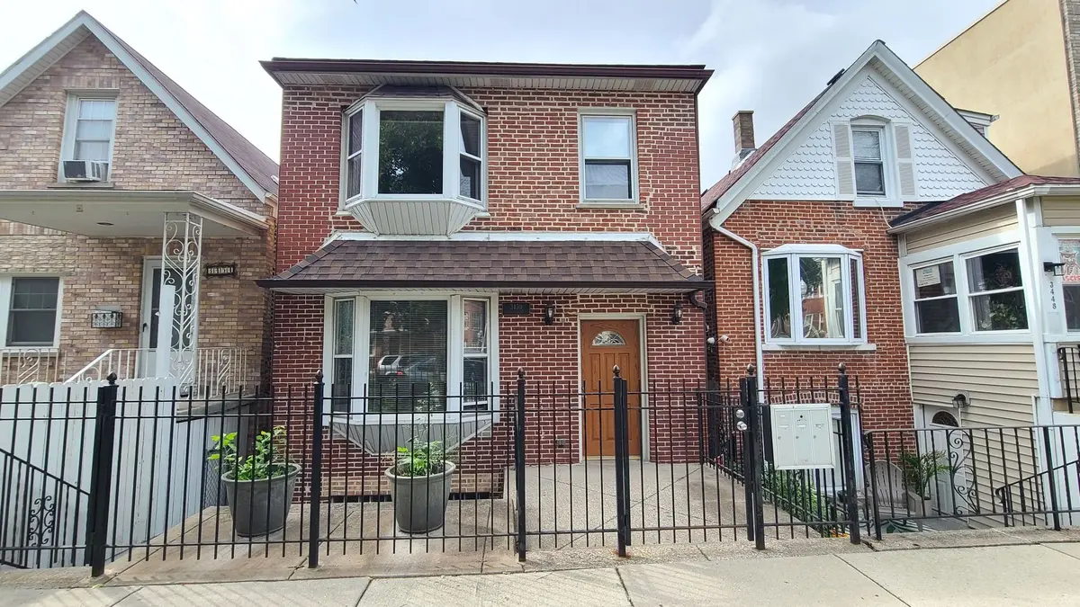 3450 S Leavitt Street