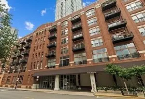 360 W Illinois Street