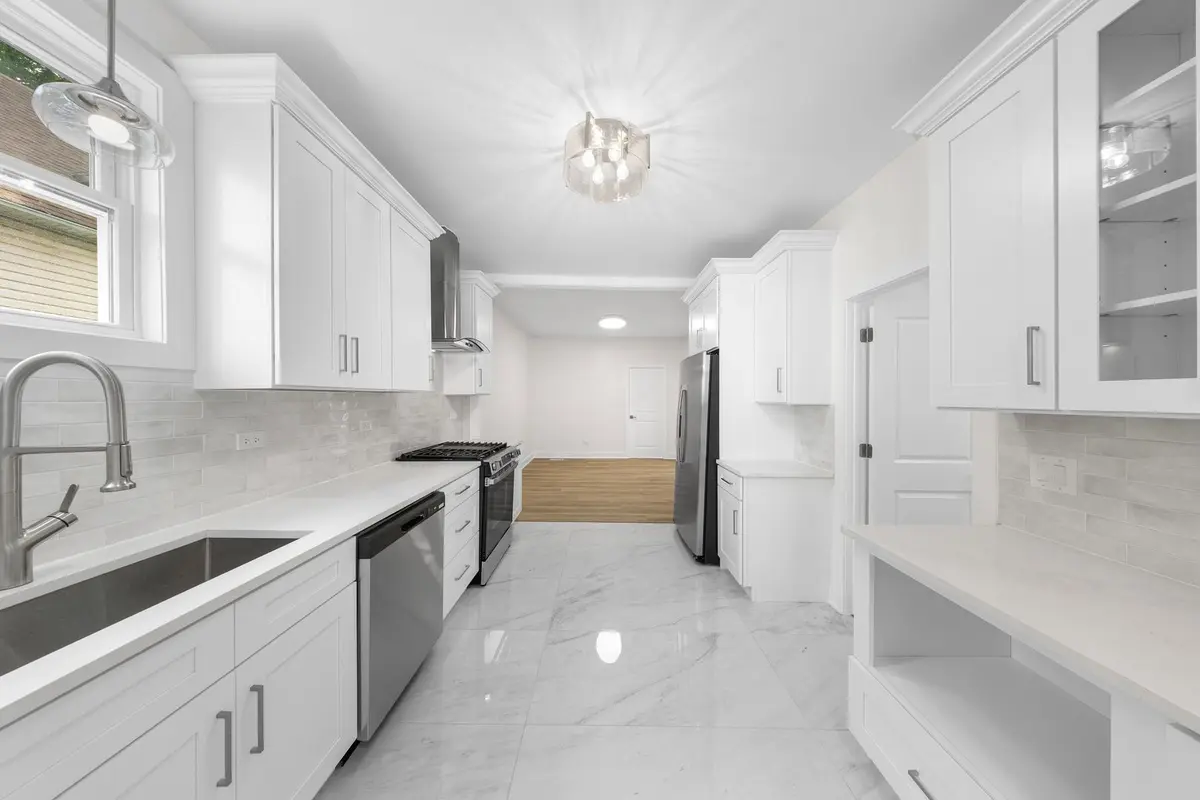 211 S 9th Avenue