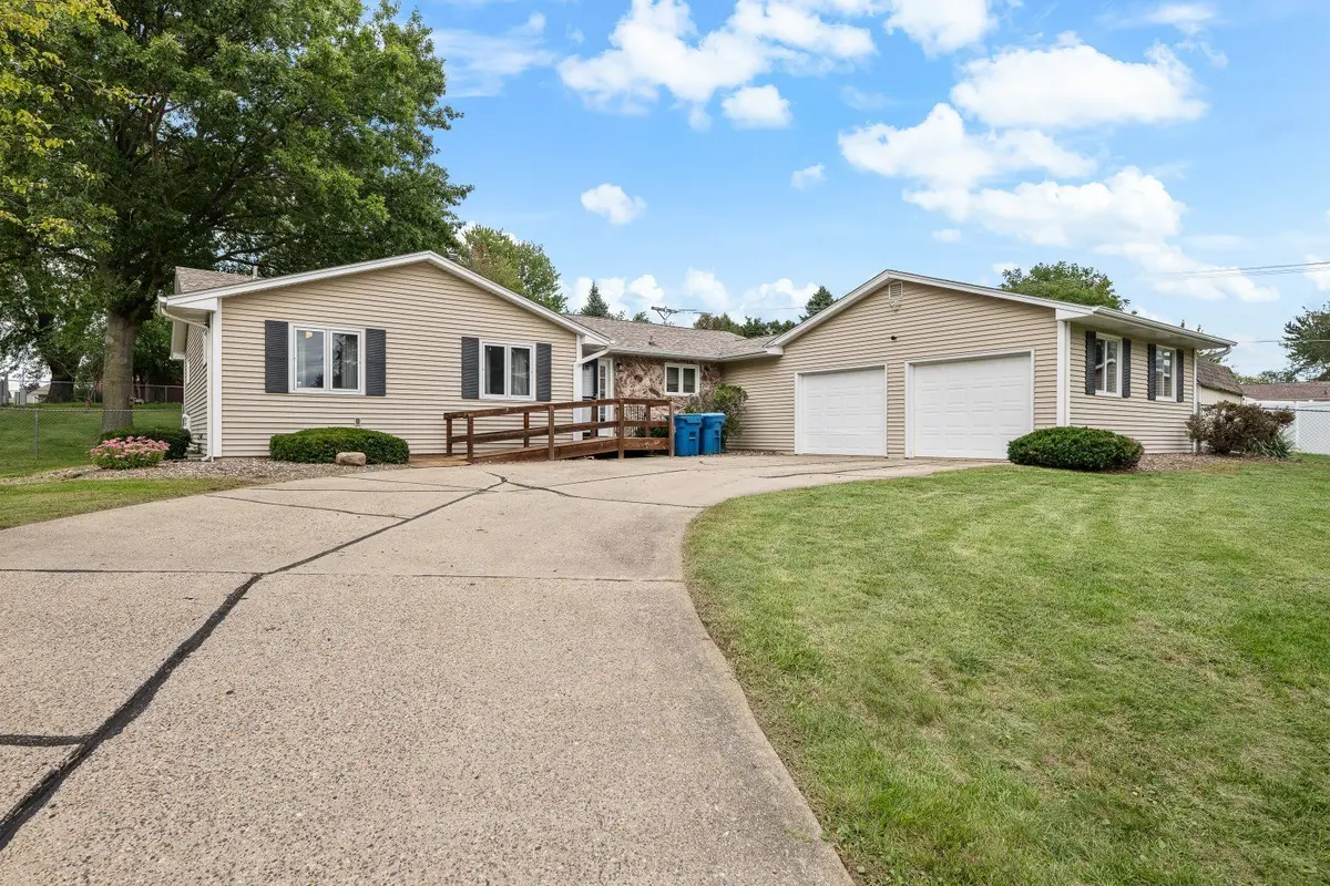 1414 Royal Oak Court