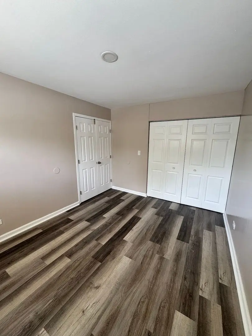 1303 Kingsbury Drive
