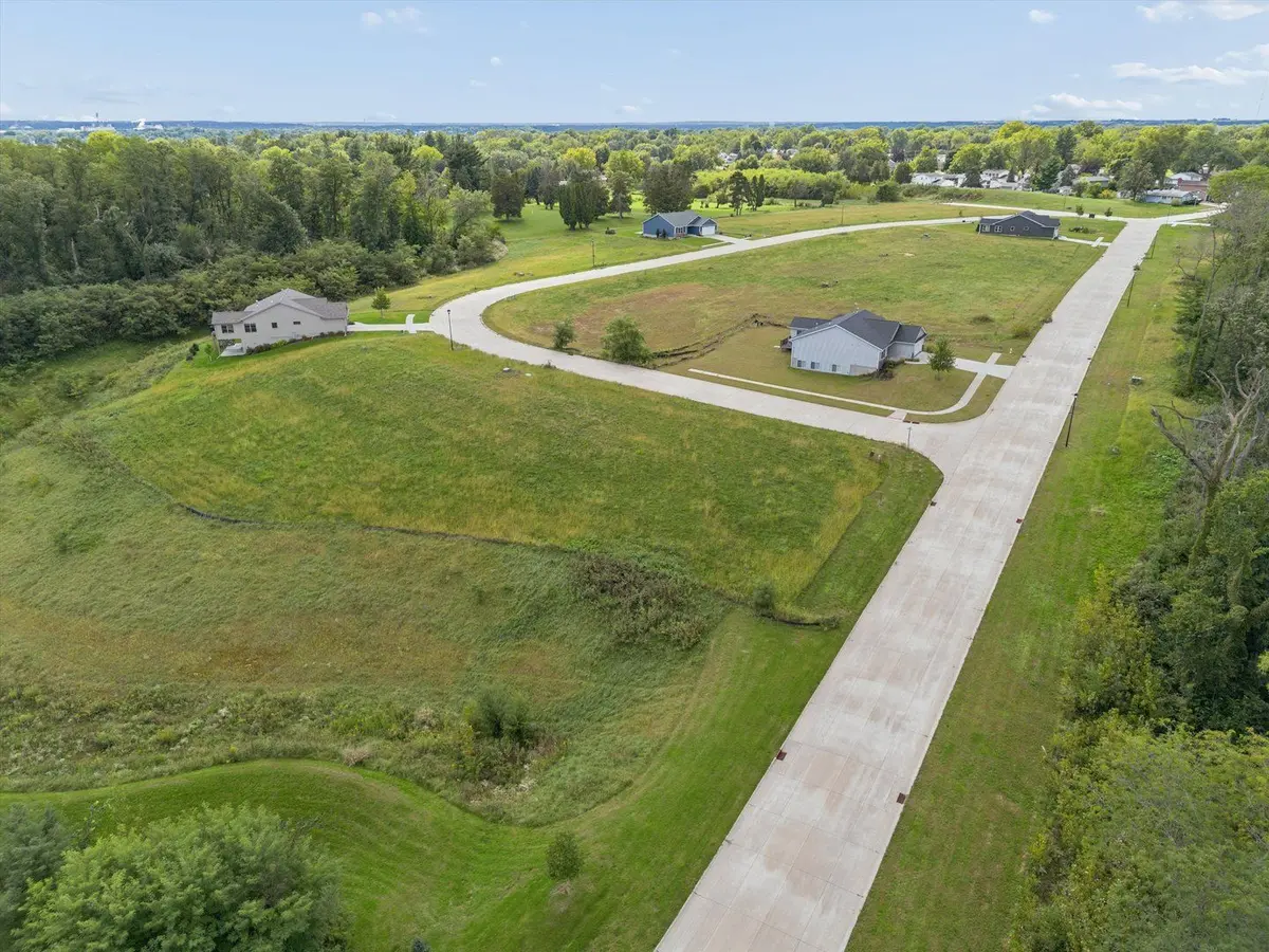 886 Riverstone Court