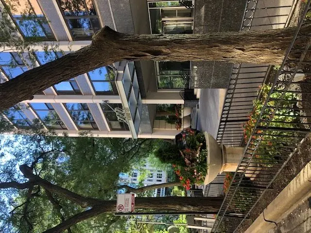 222 E PEARSON Street