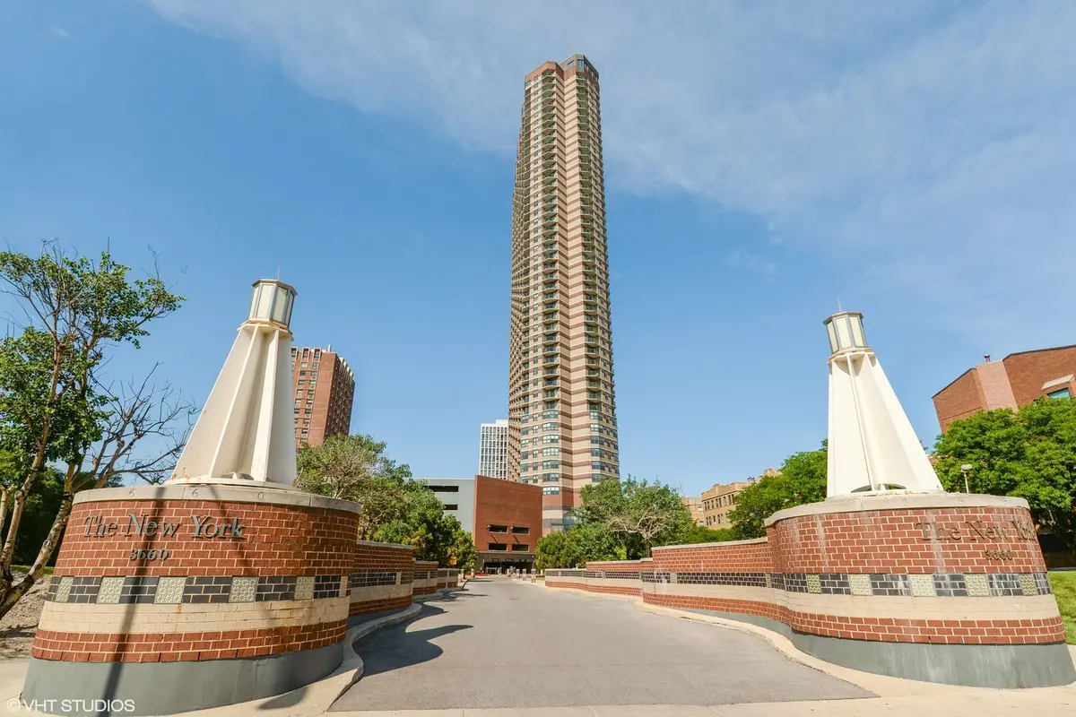 3660 N Lake Shore Drive
