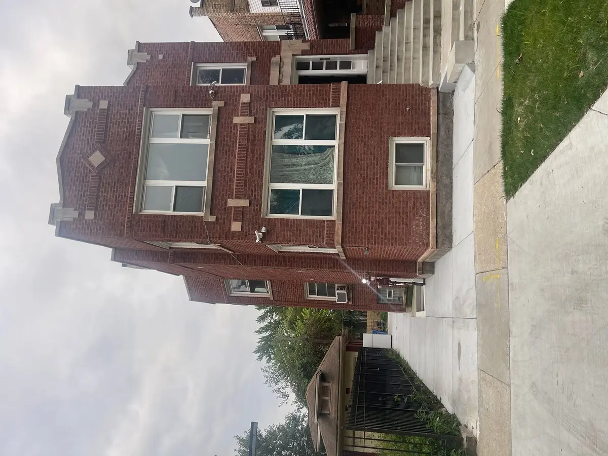 5515 W Race Avenue