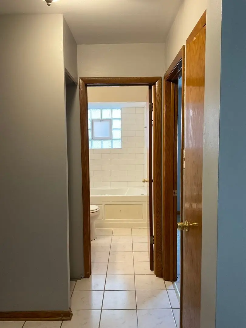 6436 W 64th Place