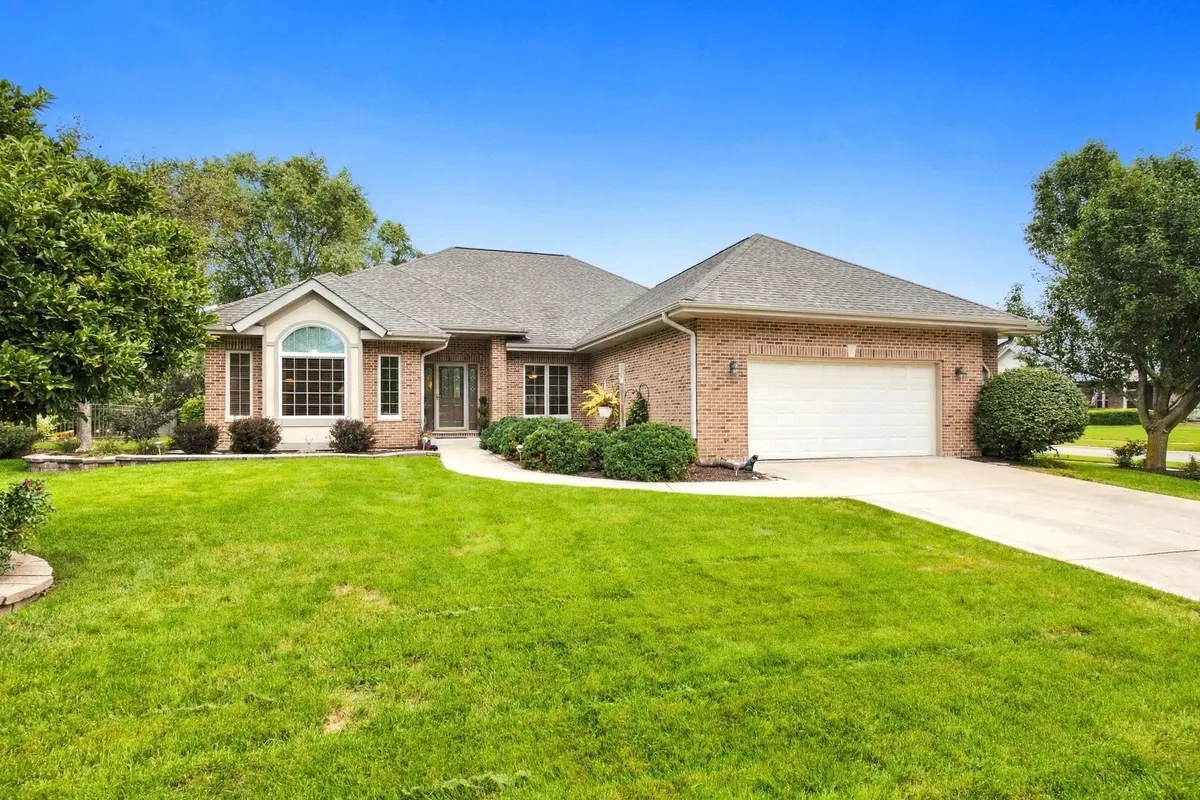 781 Arrowhead Drive