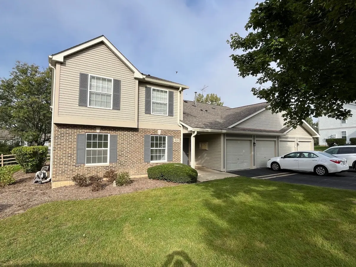 320 Buckingham Circle