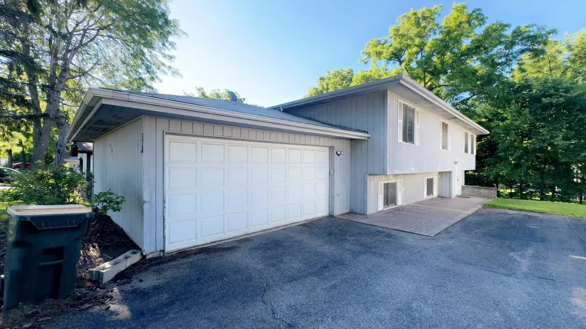 201 W Winchester Road