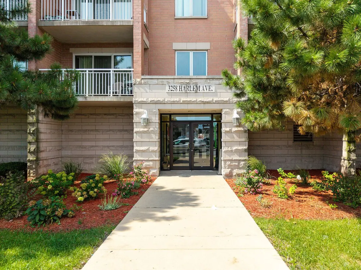 3258 N Harlem Avenue