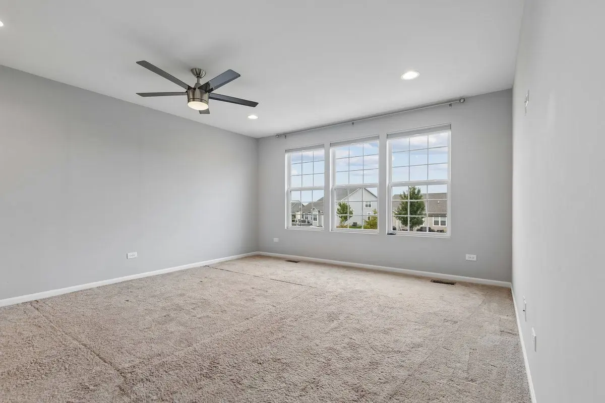 43 Palisades Boulevard