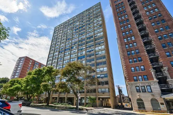 5530 S South Shore Drive