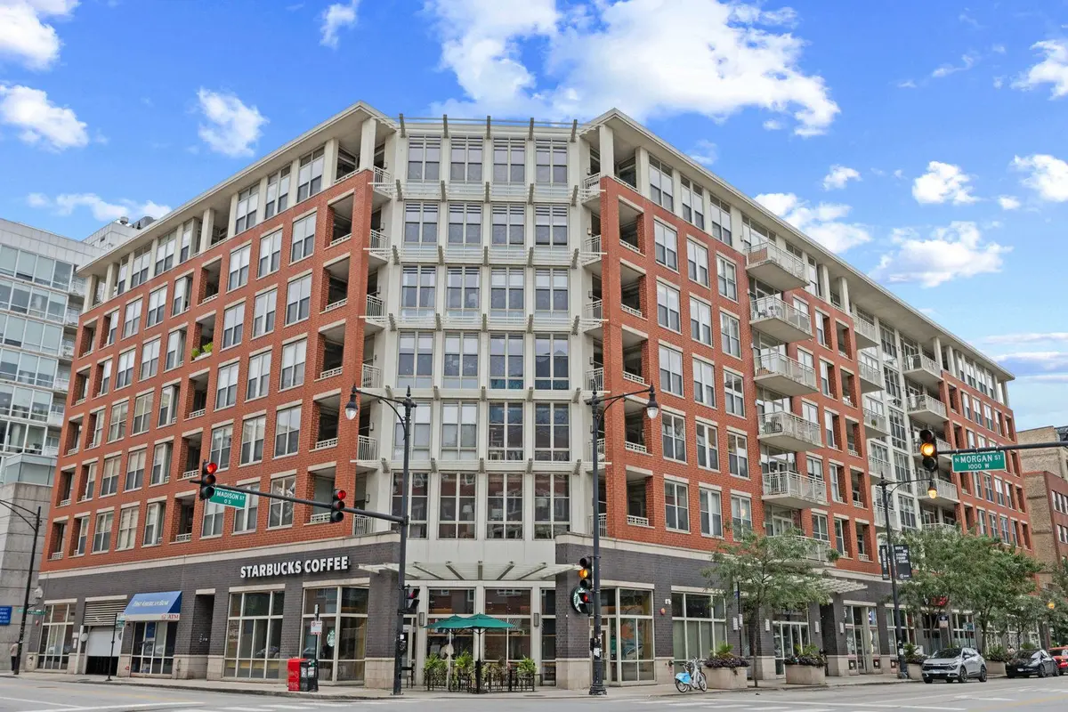 1001 W Madison Street