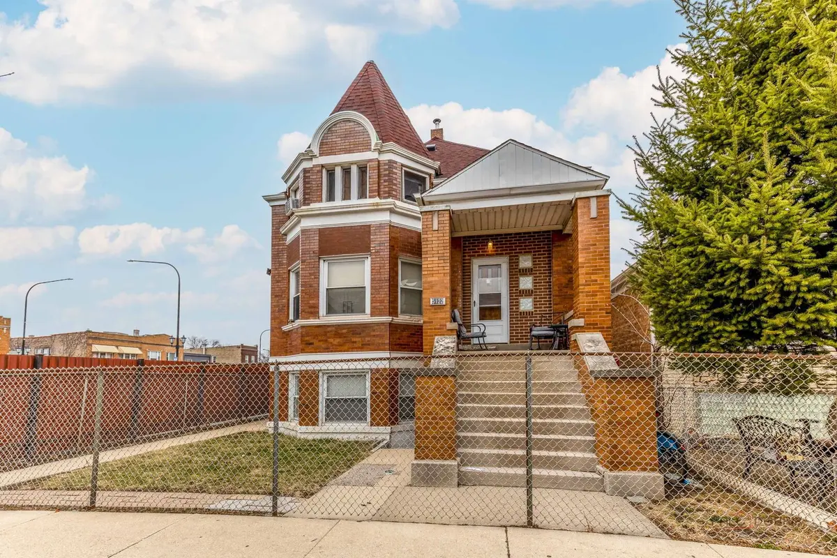 5122 W 30th Place