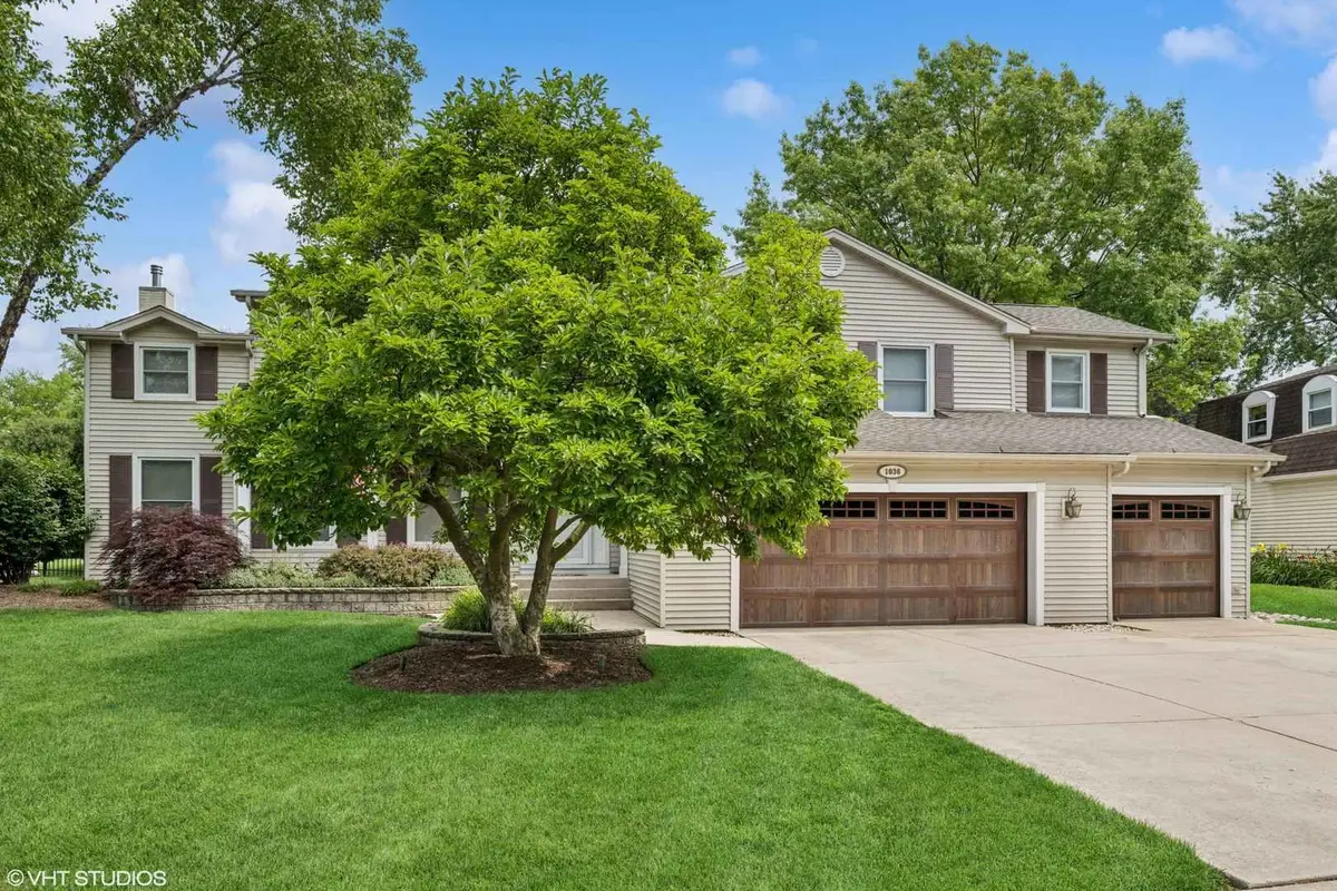 1036 W SKYLARK Drive