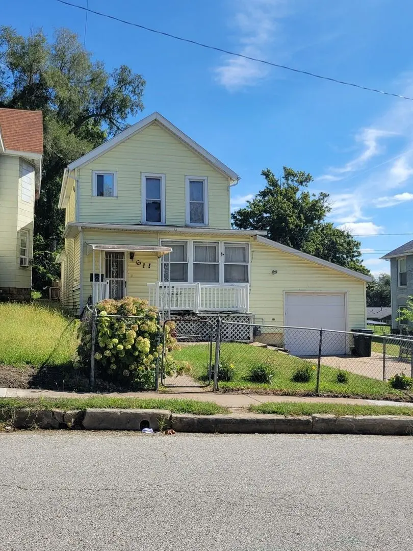 611 Farnam Street
