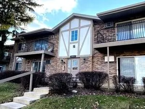 16w525 Lake Drive