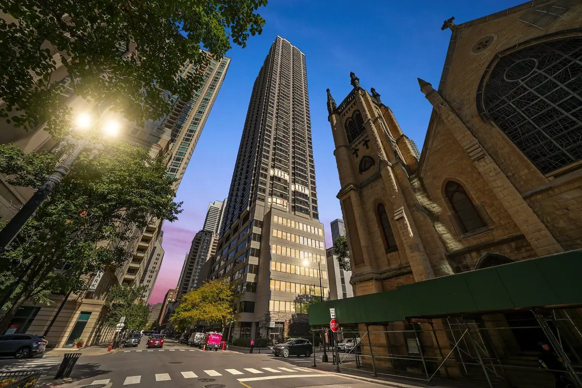 30 E Huron Street