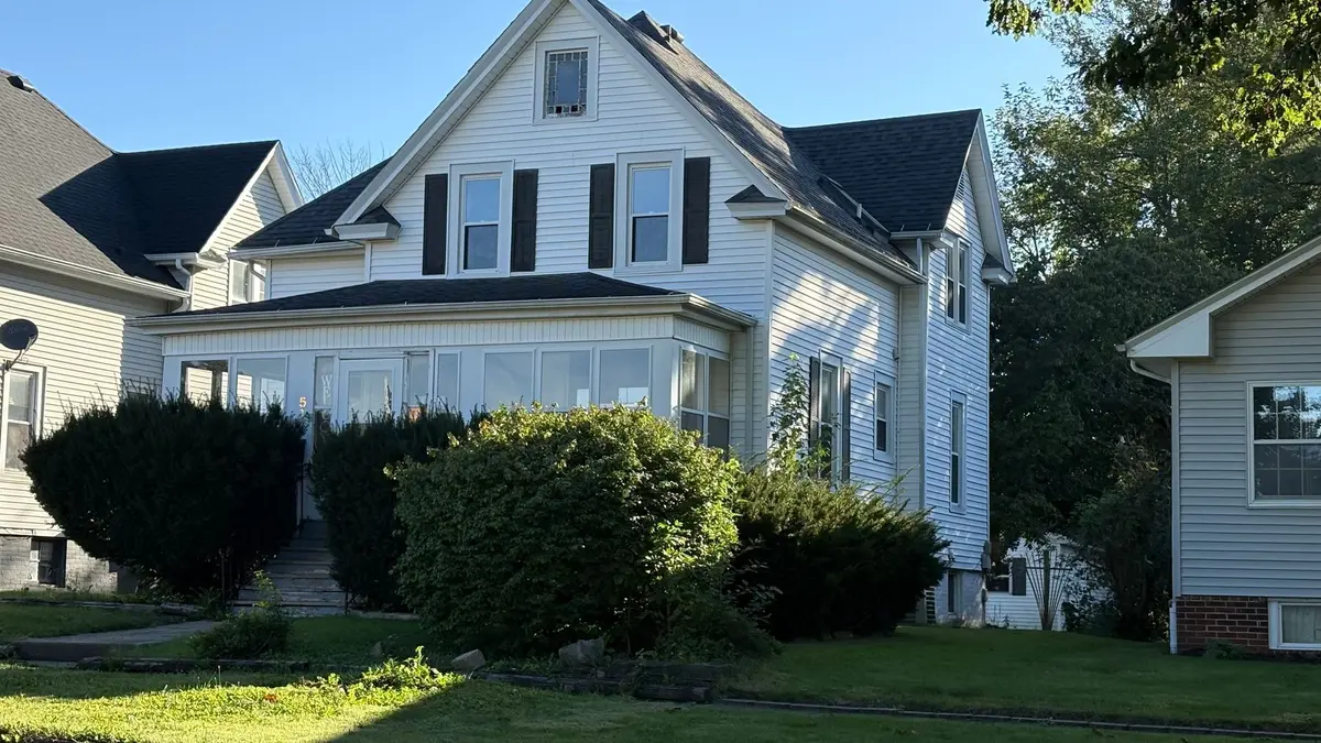 514 S 4TH Street
