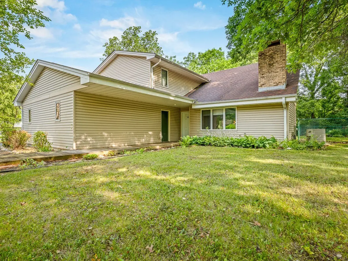 6538 Coach Lite Court