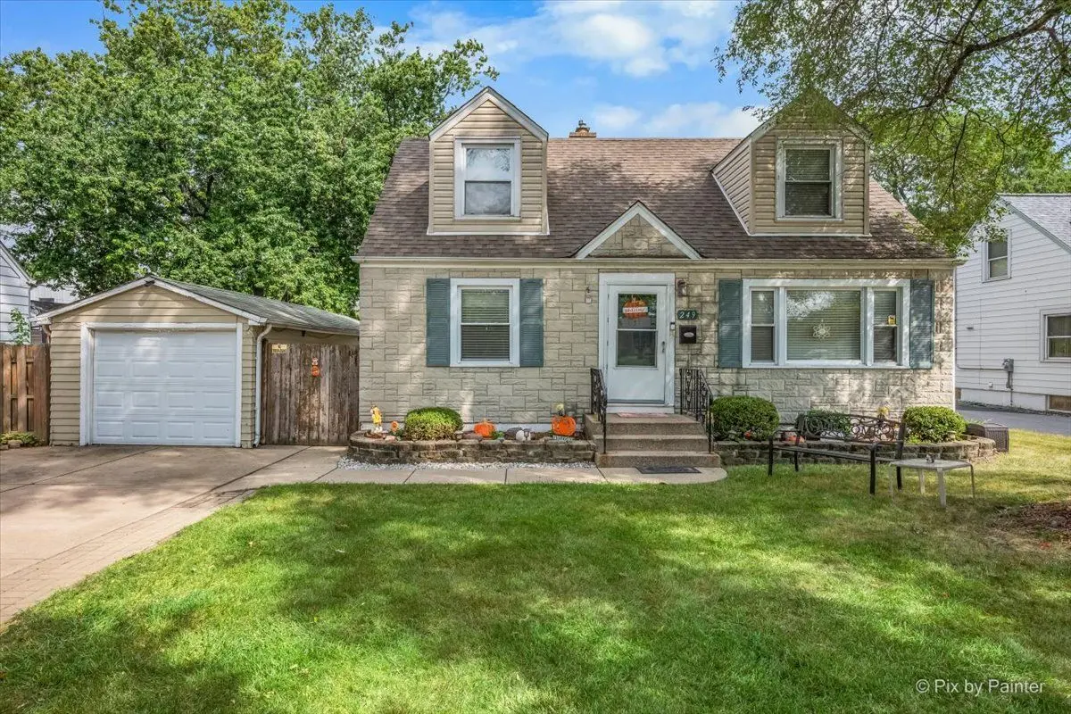 249 W Butterfield Road