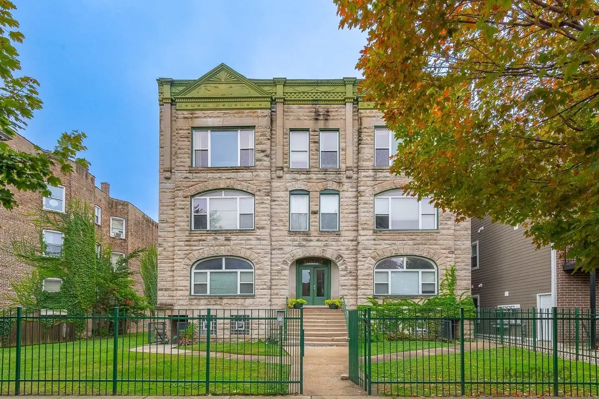 6126 S University Avenue