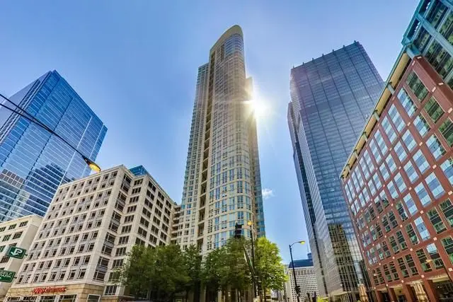 345 N La Salle Drive