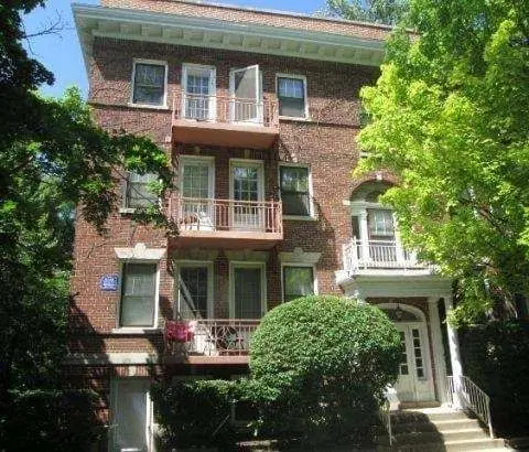 643 Library Place