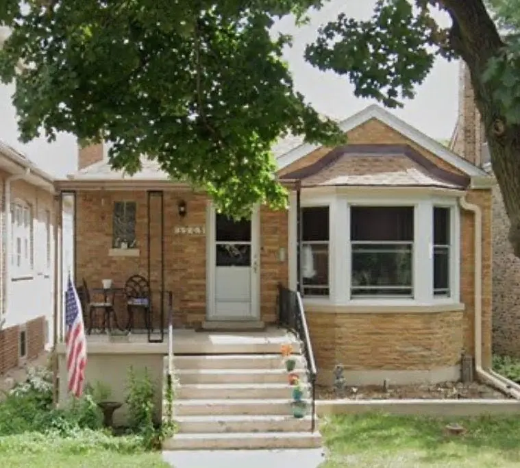 3905 N Odell Avenue